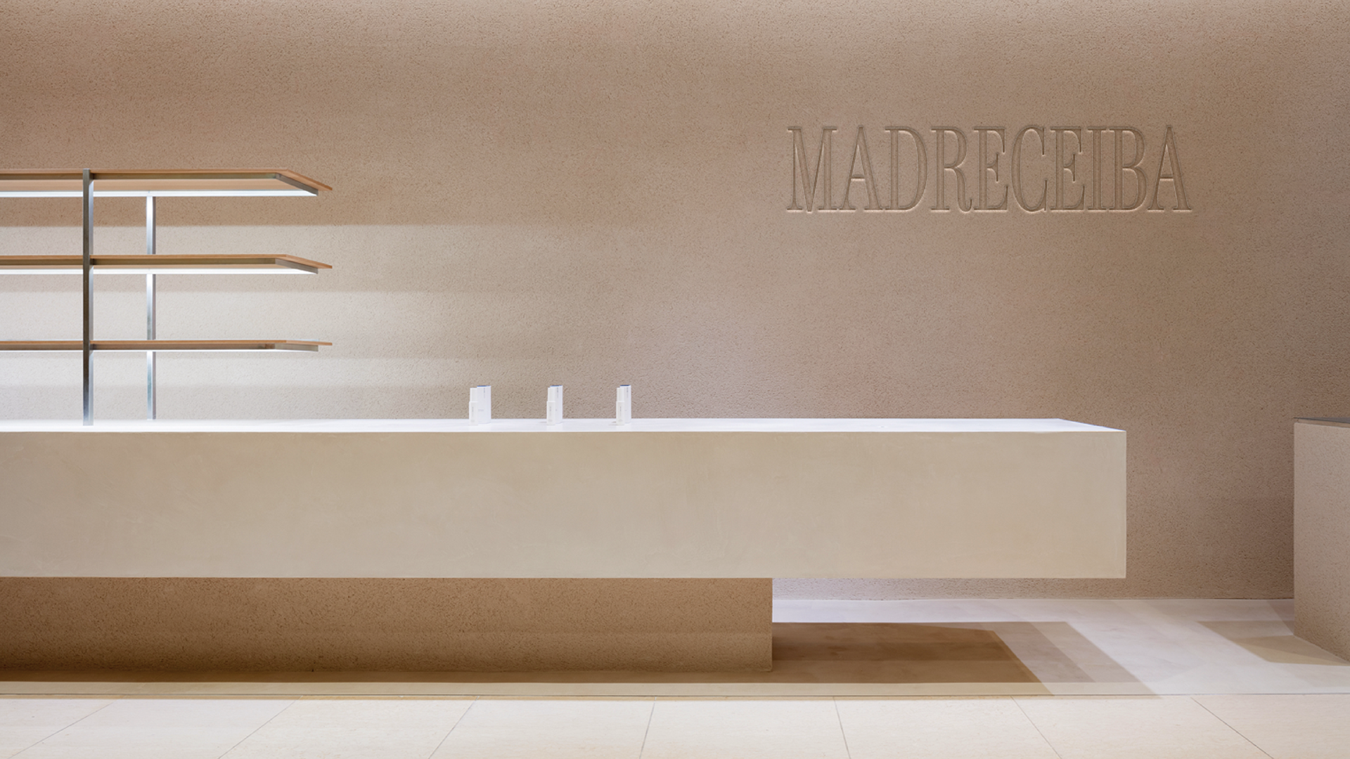 MADRECEIBA_MOCKUPS-07